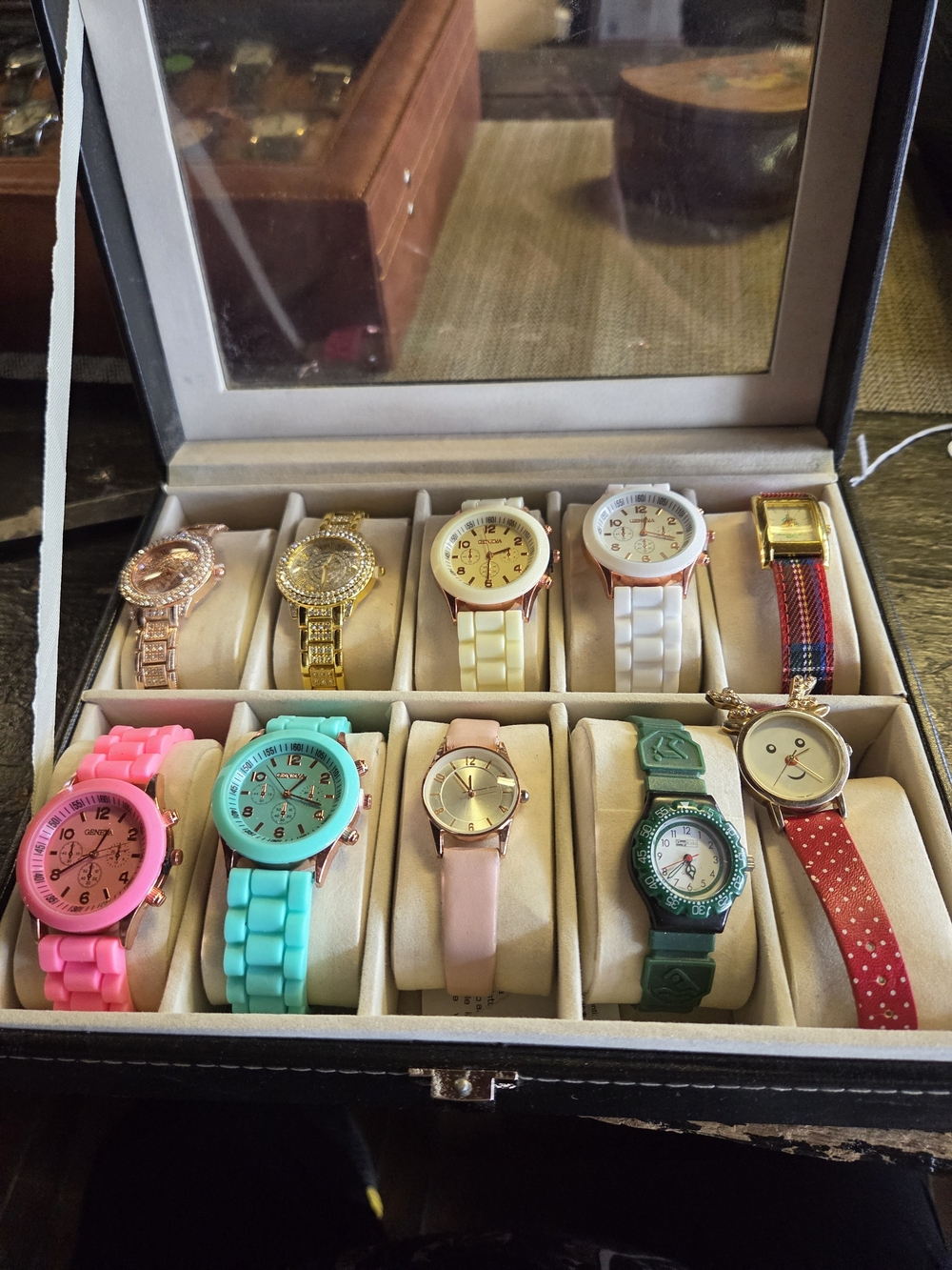 STORAGE WATCH BOX FOR 10 WATCHES WATCHES INCLUDED